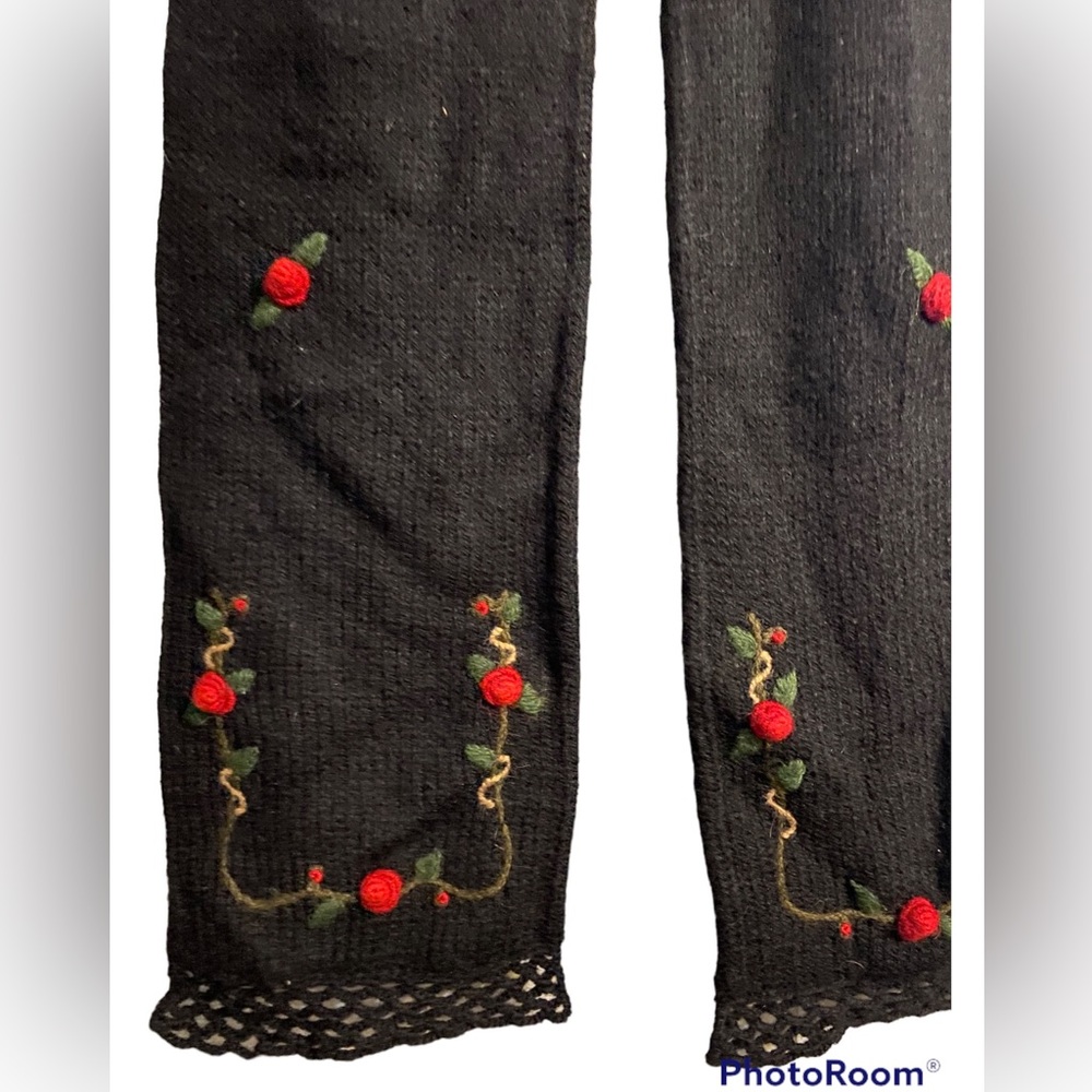 Neckworks Black red roses alpaca wool warm winter sweater scarf